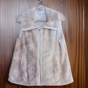 Calvin Klein Faux Fur Comfy Zip up Vest in Size L